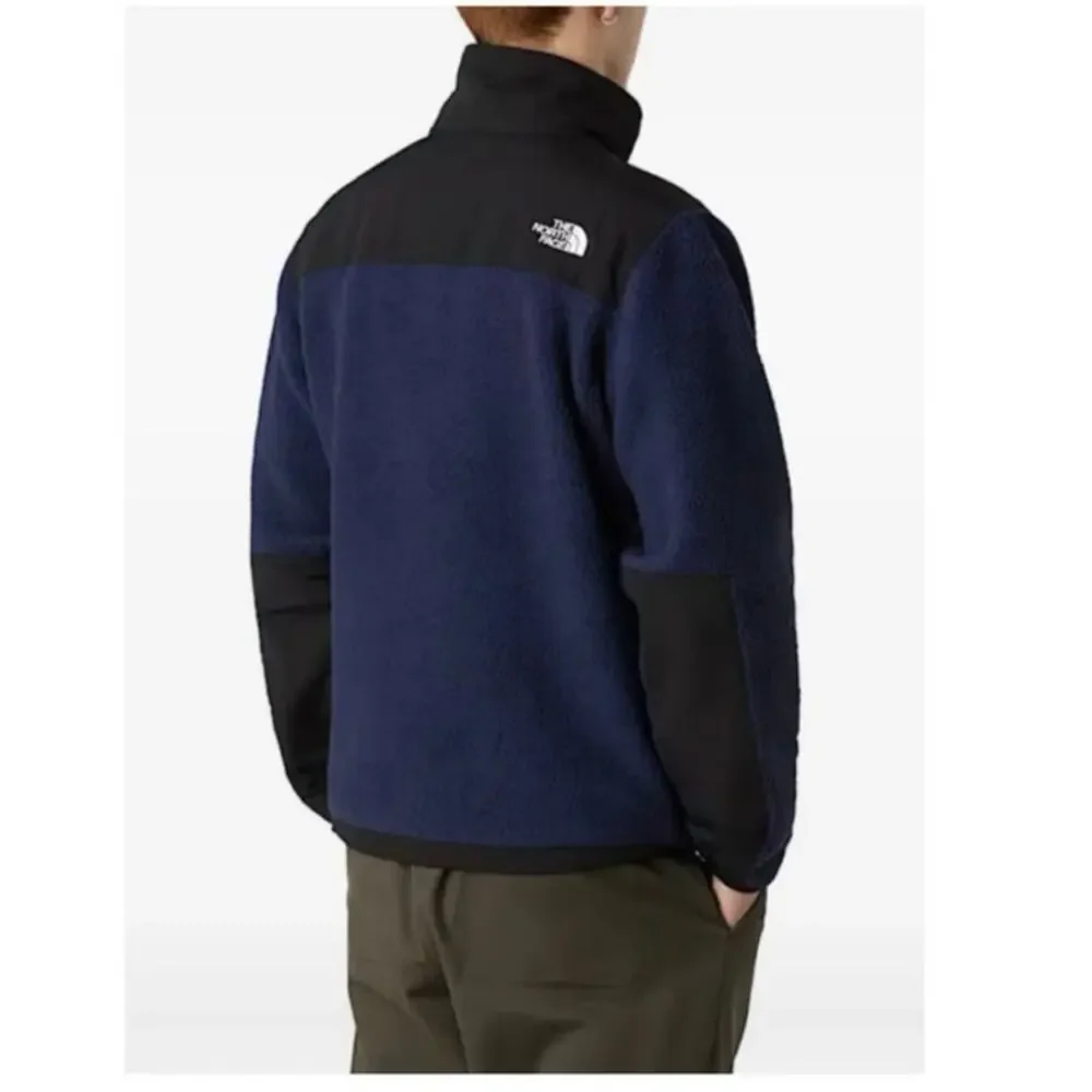 Northface Men’s Denali Zip Up  Jacket in Navy/Black size Medium